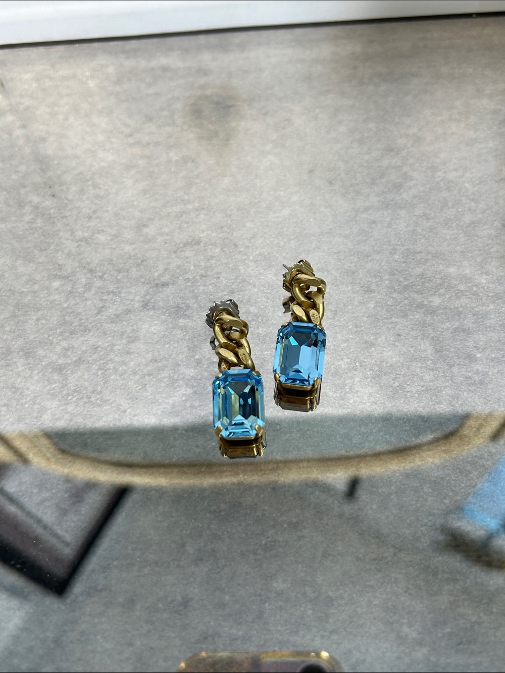 Gorgeous Janis Savitt Gold Chain Blue Crystal Drop Earrings - Women Jewelry